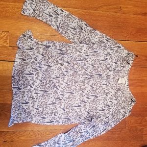 Blue three-button shirt